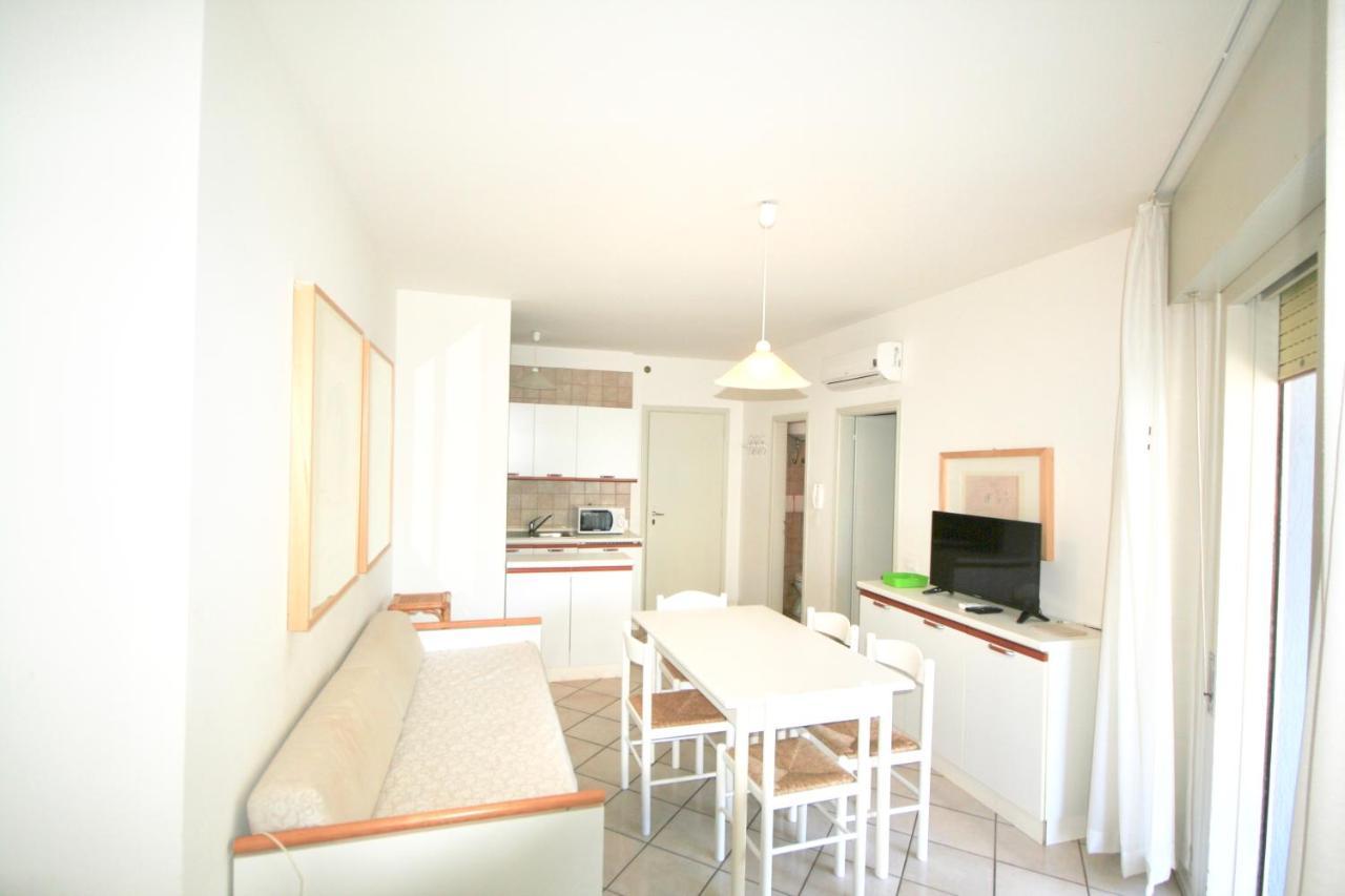 Apartamento Marco Polo Lignano Sabbiadoro Exterior foto